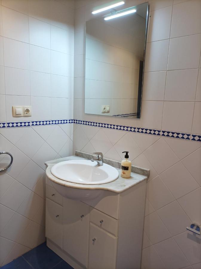 Ijd Apartments 9 Parking Gratis Y Piscina Bormujos Ngoại thất bức ảnh